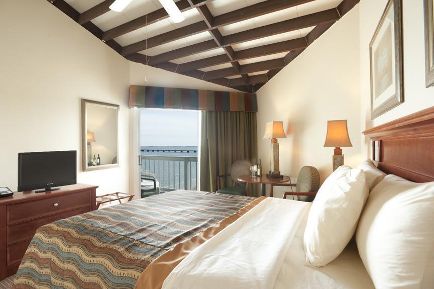 بروفينس The Boatslip Resort الغرفة الصورة